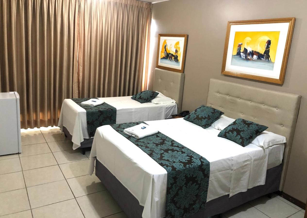 Max Hotel Nucleo Bandeirante Luaran gambar