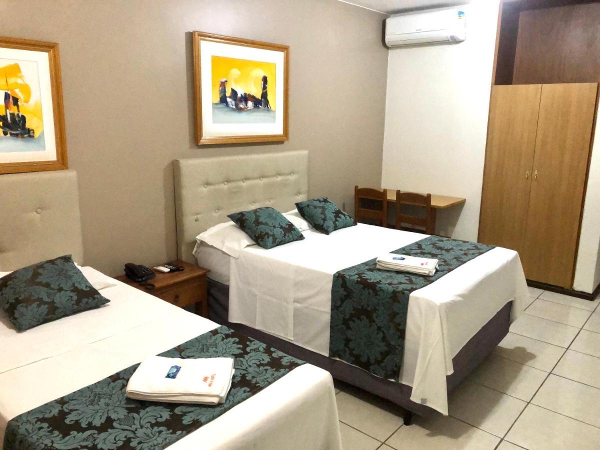 Max Hotel Nucleo Bandeirante Luaran gambar
