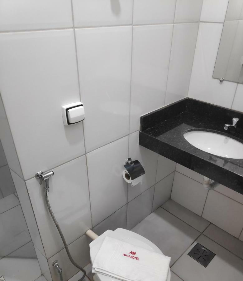 Max Hotel Nucleo Bandeirante Luaran gambar